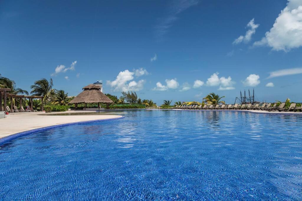Reef Beachfront 3Bdr Apartment By Casa Paraiso Cancún Buitenkant foto